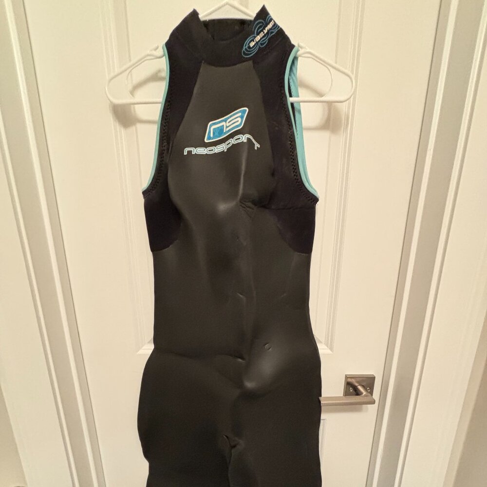 Women's Black Sleeveless Wetsuit with Aqua Trim
